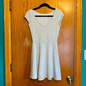 Abercrombie & Fitch Light Grey Casual Dress